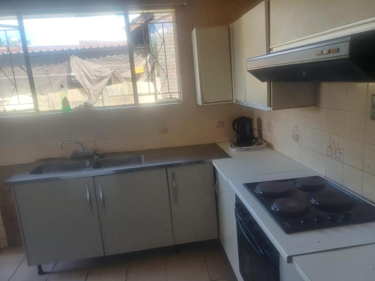 Kempton Park Lodge Birch Acres Kempton Park Exterior foto